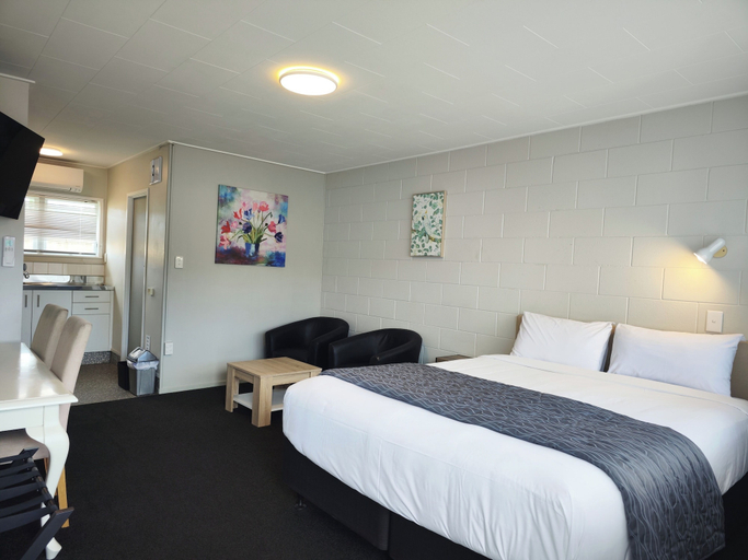 Bedroom 2, Continental Motel, Whangarei