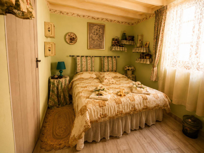 Bedroom 1, beb "Ziu Antoi e Zia Srivia", Cagliari