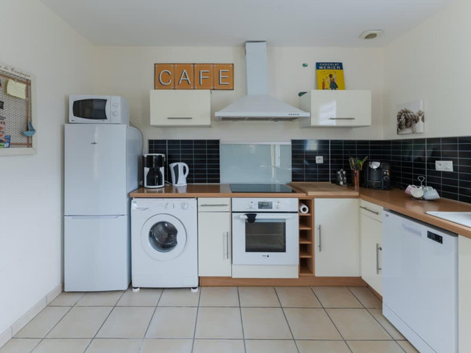 Private kitchen 2, Single-storey House by the Brittany Shore, Finistère