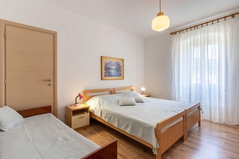 Others 3, Apartment Mici 1, Cres
