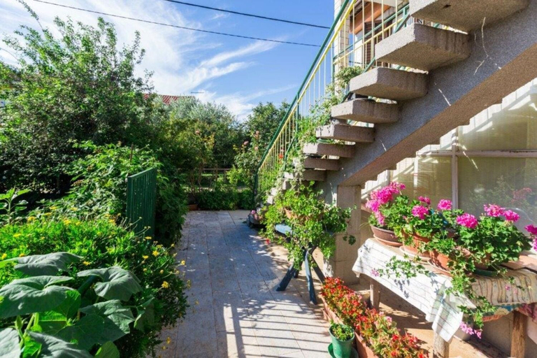 Courtyard 5, Apartment Lili, Umag