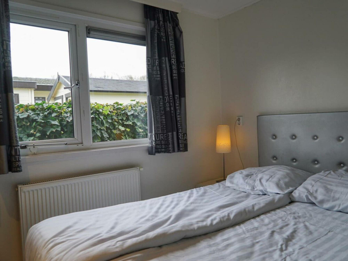 Room 4, Holiday Home for 4 People, Noordwijk
