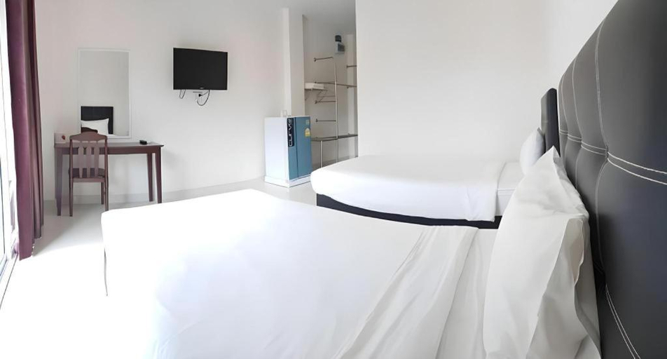 Bedroom 2, New Thara Place, Lomsak Hotel, Lom Sak