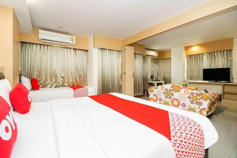Bedroom 3, Tara Grand Hotel, Thanyaburi
