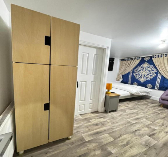 Room 3, Standard Double Room, Bolton