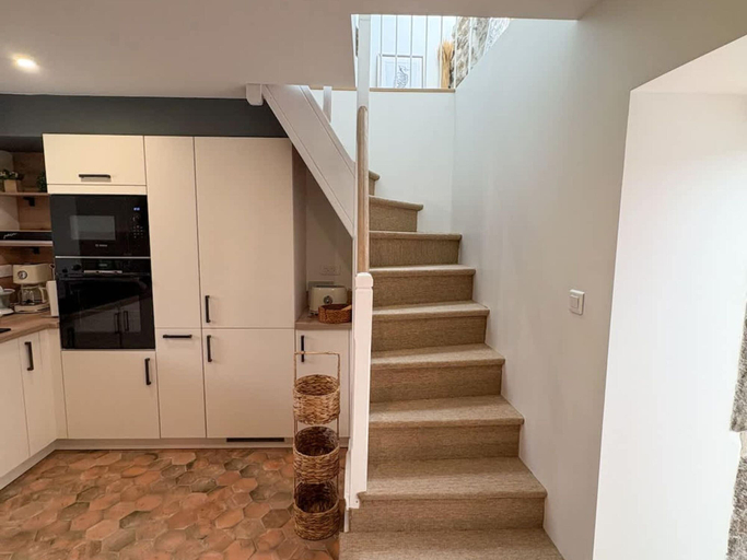 Private kitchen 2, Renovated Coastal Stone House in Lanildut, Finistère