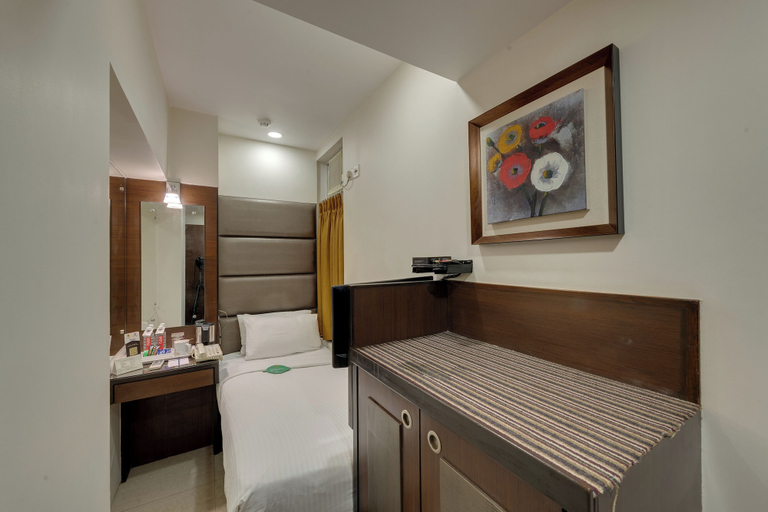 Bathroom 4, Suba Galaxy, Mumbai Suburban