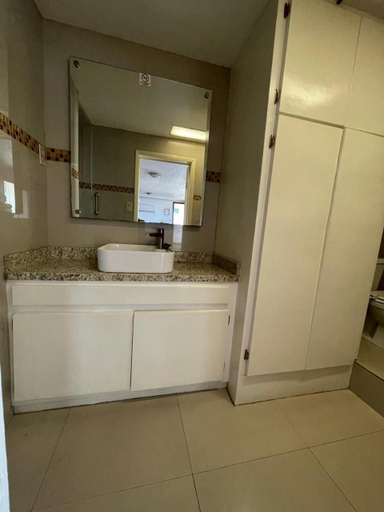 Bathroom 2, Hotel Regis, Mexicali