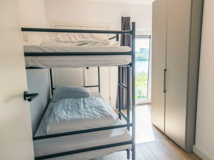 Room 2, Villa in Linden With Terrace and Wi-fi, Cuijk