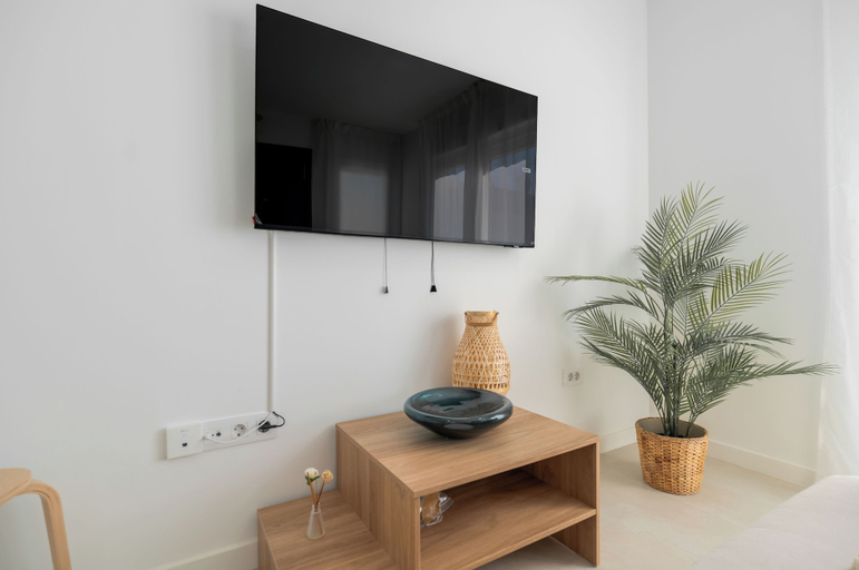 Living room 3, Charming 2-bedroom Apartment in Guargacho, Tenerife, Santa Cruz de Tenerife