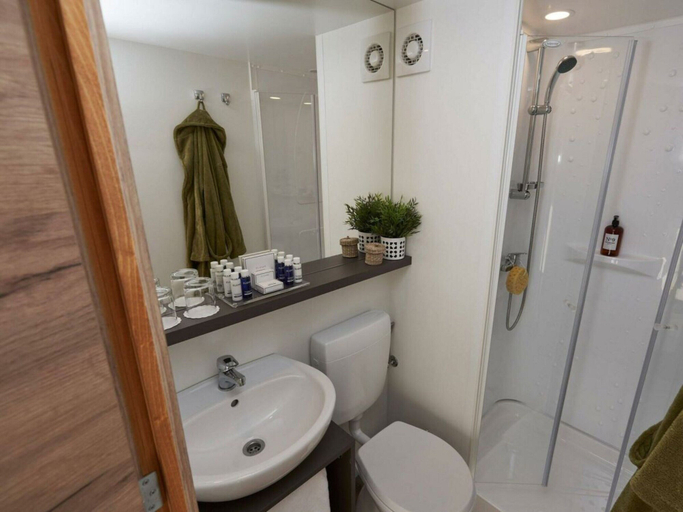 Bathroom, Glamping Tent Luxe 6, Maarn