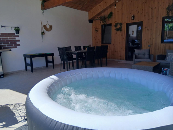 Sport & Beauty 2, Popa Cabana, Rosia