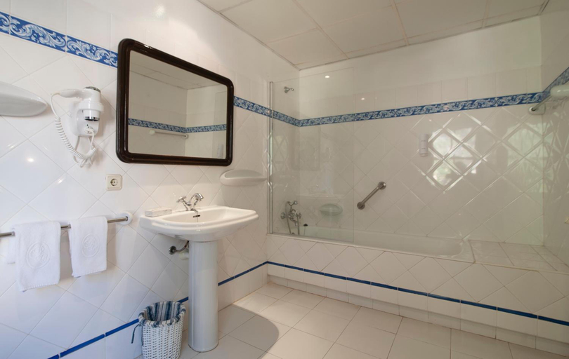 Bathroom, Bahia, Baleares