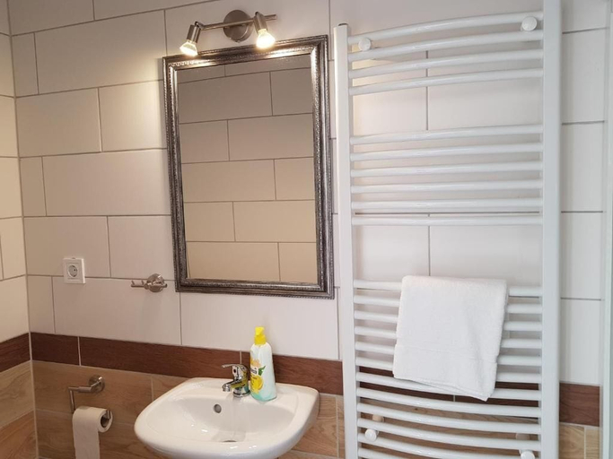Bathroom 4, Berghotel, Minden-Lübbecke