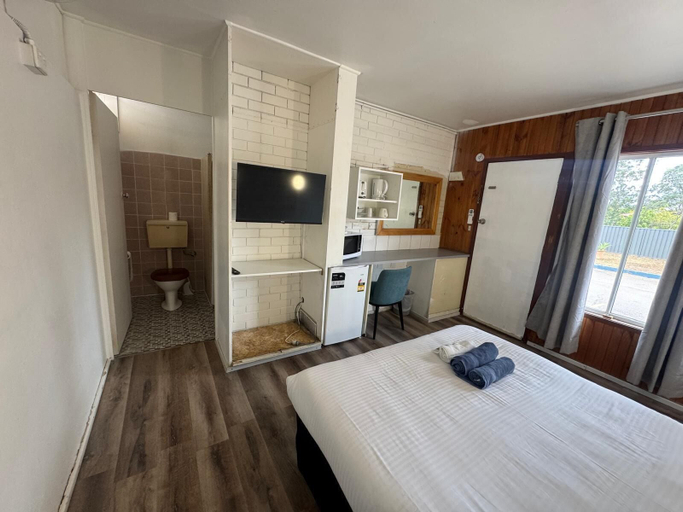 Bedroom 2, Mayfield Motel, Newcastle - Inner City