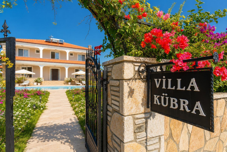 Exterior & Views 2, Villa Kubra Large Private Pool A C Wifi Car Not Required - 3162, Ortaca