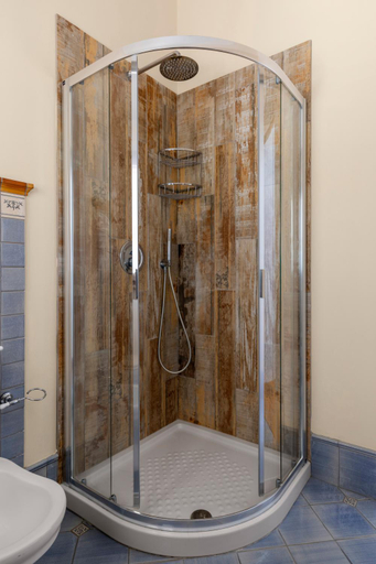 Bathroom 5, Villa Cielo, Trapani