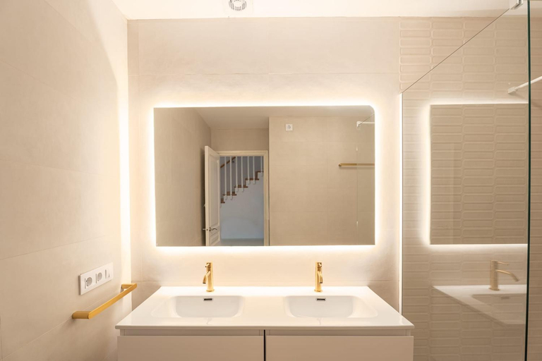 Bathroom 4, Villa Ocean Breeze - Steps away from the Beach, Baleares