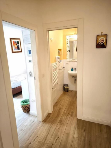 Bathroom 3, Agorà, Napoli