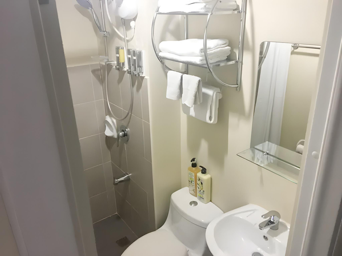 Bathroom, WIFI 500Mbps 27th Flr Condo 2 IT Park Avida Riala, Cebu City