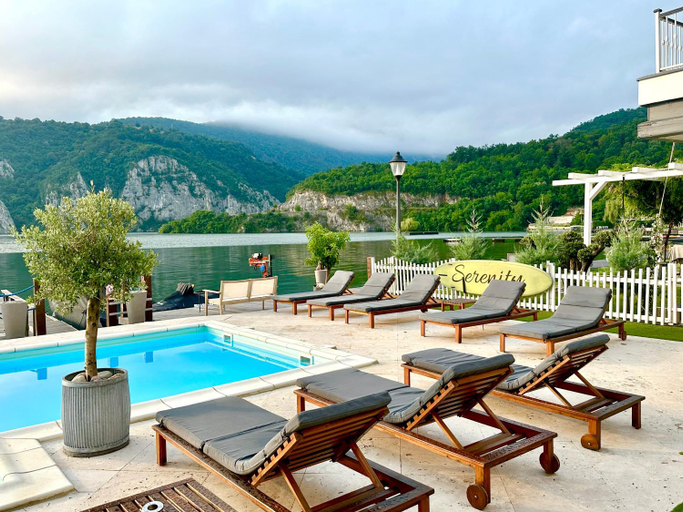 Sport & Beauty, Serenity, Eselnita