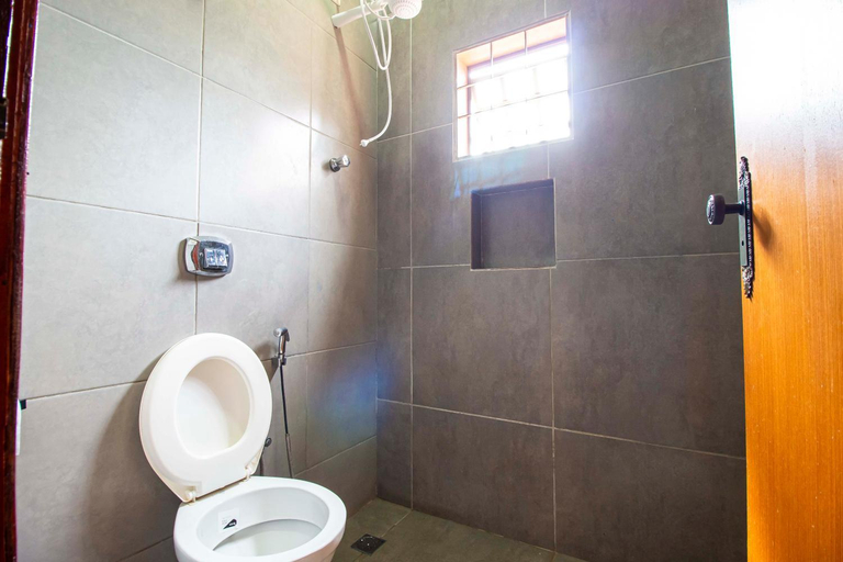 Bathroom 3, Hotel Jeremias, Barretos