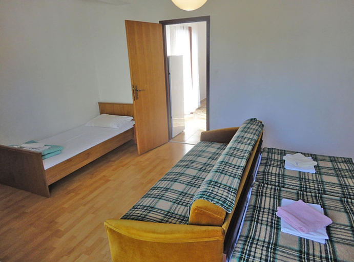 Room 5, Villa Matan, Murter