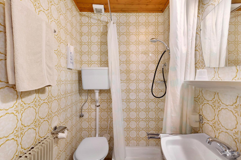Bathroom 3, Bed and Breakfast Ederhof, Bolzano
