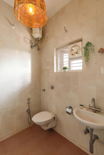 Bathroom 4, Golden Ivory by Red Olive, Bangalore
