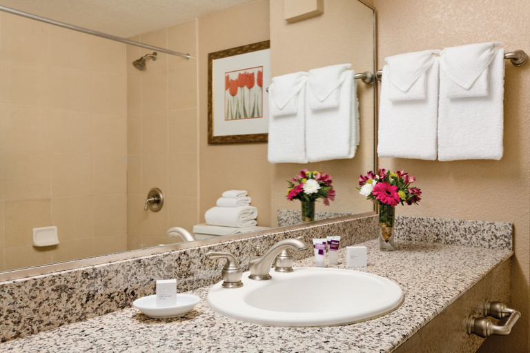 Bathroom 3, Harrah’s Laughlin Beach Resort & Casino - A Caesars Rewards Destination, Clark