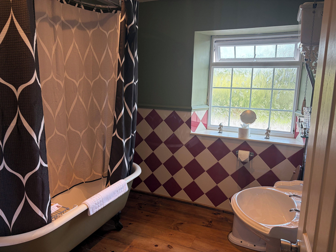 Bathroom 3, Hunters Rest Inn, Bath and North East Somerset