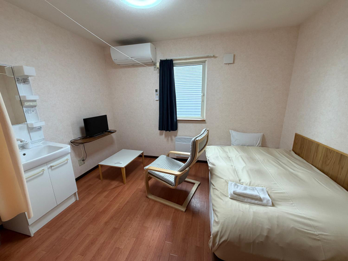 Bedroom 3, Alpine Guesthouse, Furano