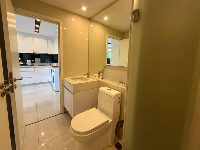 Bathroom 3, City Center Residence KR, Pattaya