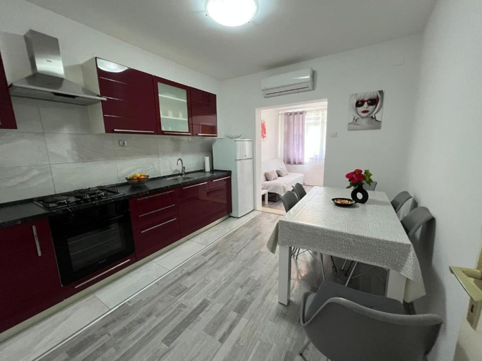 Private kitchen, Apartment Rosa, Supetar