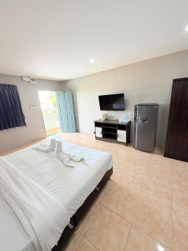 Bedroom 3, DJ Residency and Pool Party, Pattaya