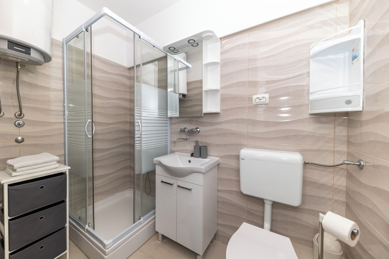 Bathroom 3, Apartments Marica, Tisno