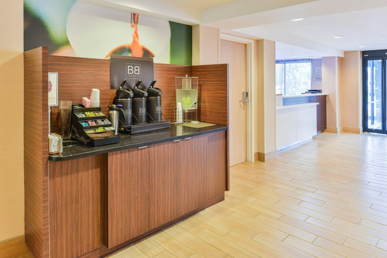 Food & Drinks 4, FAIRFIELD INN MARRIOTT CORNING, Steuben