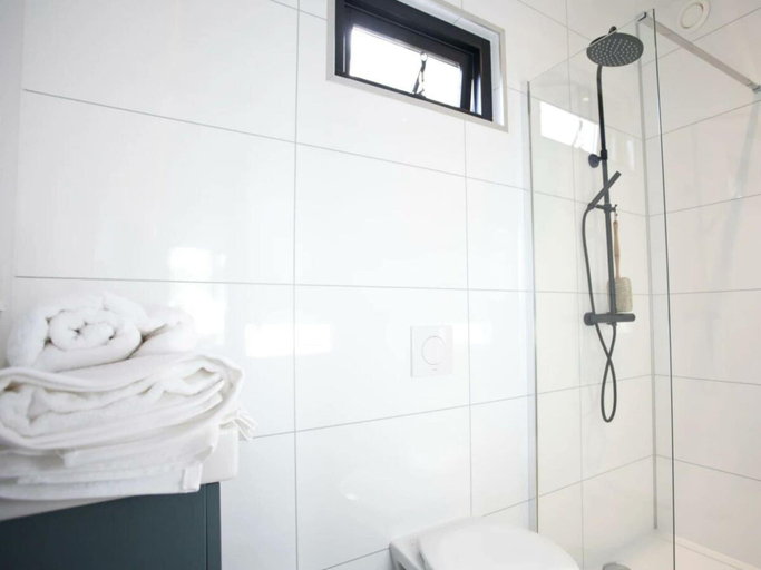 Bathroom 4, Holiday Home in Otterlo With Terrace, Ede
