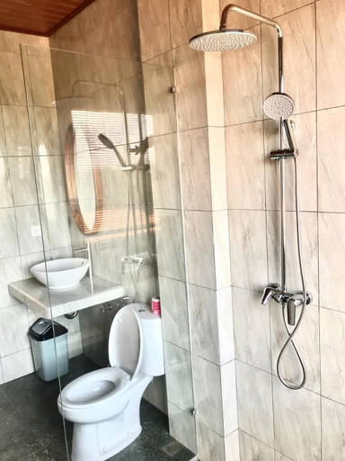 Bathroom 2, Heri house ubud, Gianyar