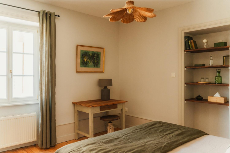 Bedroom 5, Maison d'hotes de charme avec piscine, La Lhuiseraie, Ain