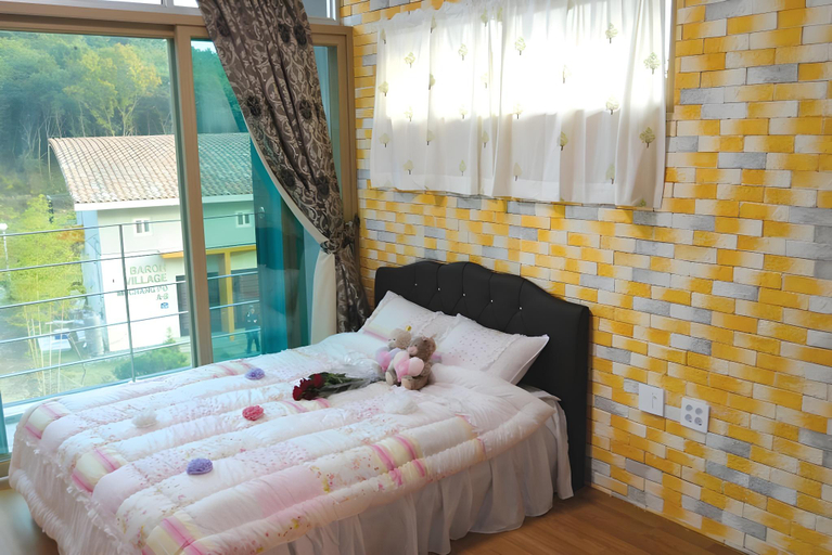 Bedroom 2, Baro Village, Boryeong
