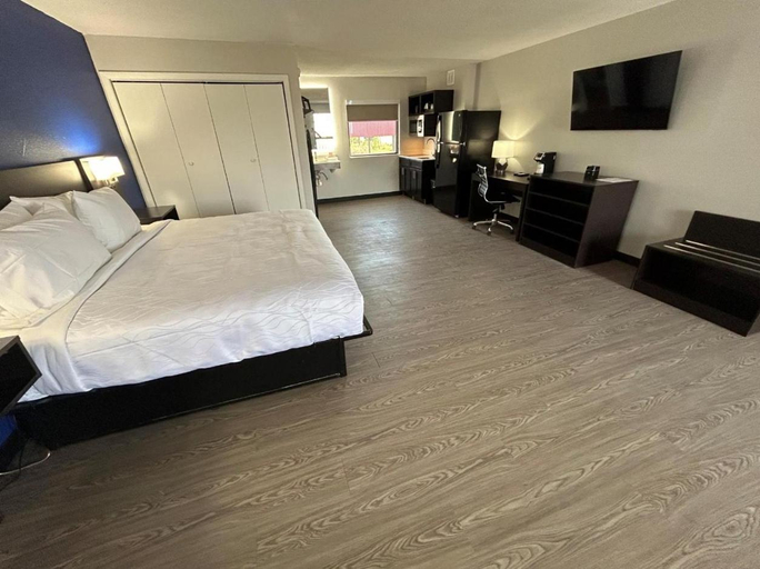 Bedroom 3, SureStay Studio by Best Western Rowland, Robeson