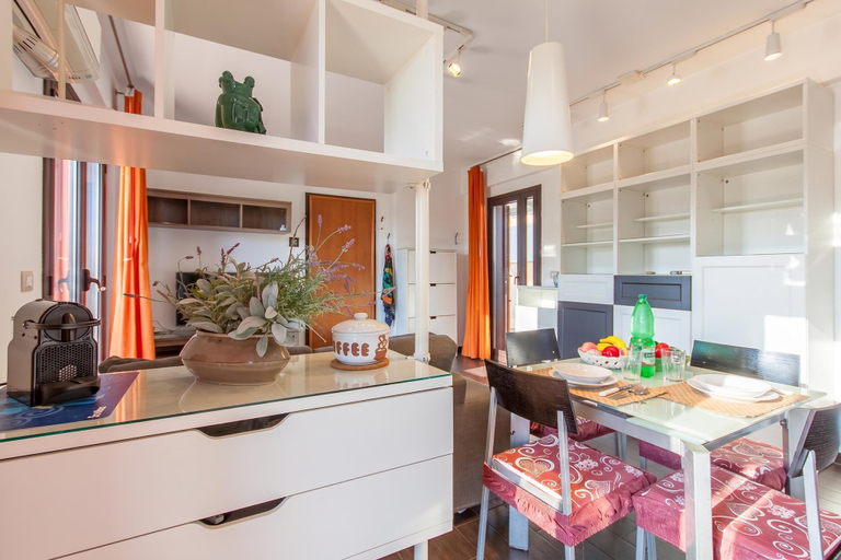 Others 5, Vicere Apartment With AC and Wi-fi, Catania