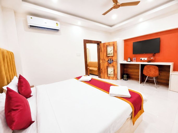 Room 4, Puri Hotel Manjulata Residency, Puri