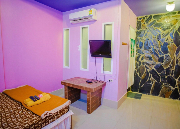 Bedroom 2, Diane Hotel, Muang Phetchaburi