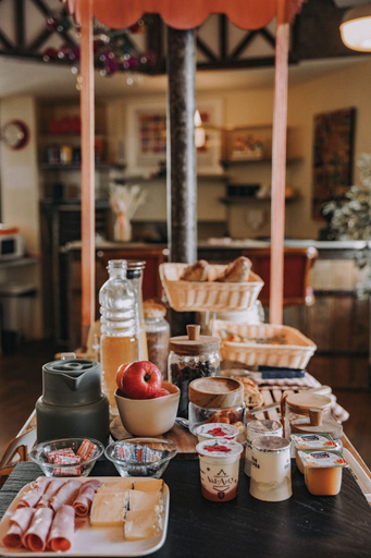 Food & Drinks 5, Ariane Hotel, Allier