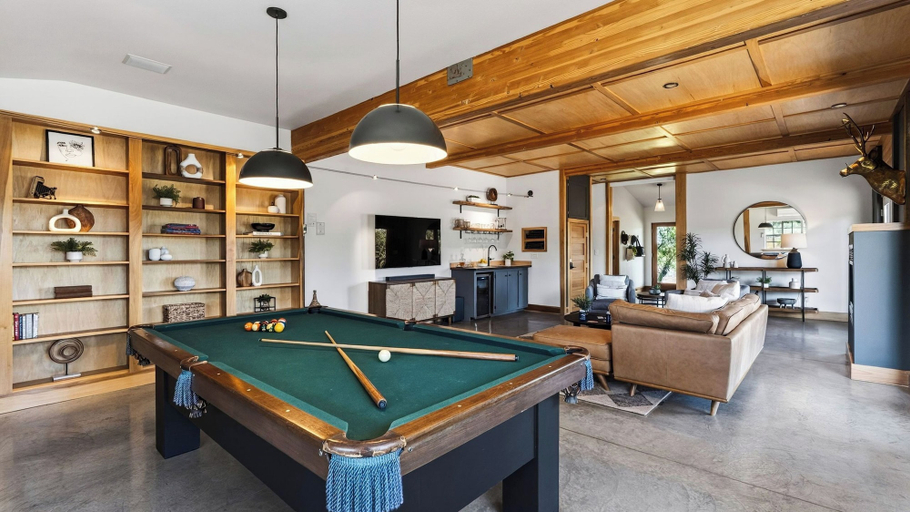 Interior 5, Cascade Crest by Avantstay Game Room + Bar + Mountain Views Near Sisters + Bend, Deschutes