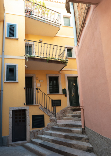 Exterior & Views 2, Vico Tauro House, Messina
