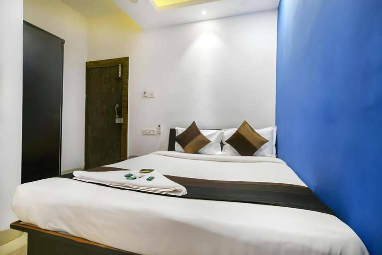 Bedroom 3, Hotel Aarav 94, Indore
