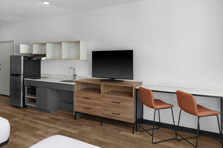 Private kitchen 5, StudioRes by Marriott Greensboro Airport, Guilford